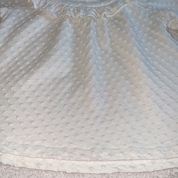 GAP 3 Ivory Ruffle Swing Top EUC - Picture 5 of 10